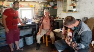 Ефимов Анатолий , Щербина Денис  {с кавер версией  гр руки верх }