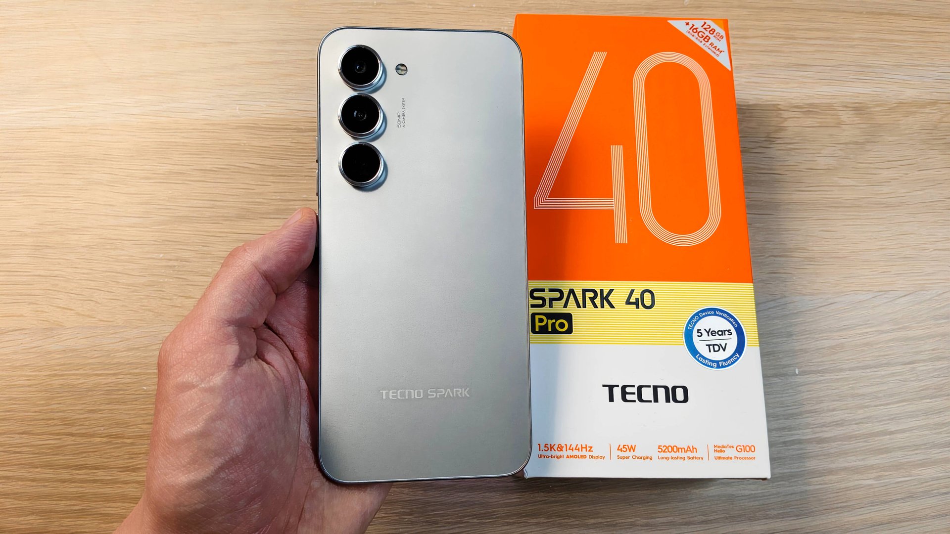 TECNO SPARK 40 PRO - ПОРАЗИТЕЛЬНЫЙ БЮДЖЕТНЫЙ ТЕЛЕФОН! смотреть онлайн