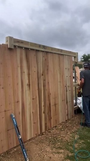 Построить забор самому? Почему нет!