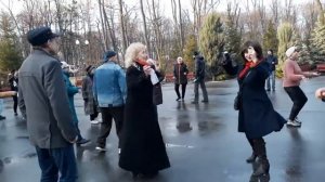 И снова седая ночь!!!🌻🌹Танцы в парке Горького!!!🌻🌹Харьков🌻Апрель 2021