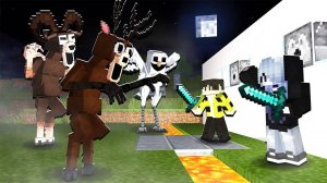 МЫ ПОСТРОИЛИ БАЗУ И ЗАЩИЩАЕМСЯ ОТ ВСЕХ ПЕРСОНАЖЕЙ 99 НОЧЕЙ В ЛЕСУ МАЙНКРАФТ 99 NIGHTS IN FOREST