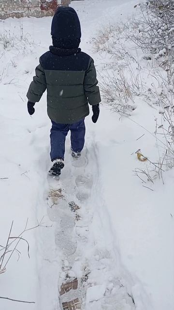 Ещё только октябрь , а снега уже