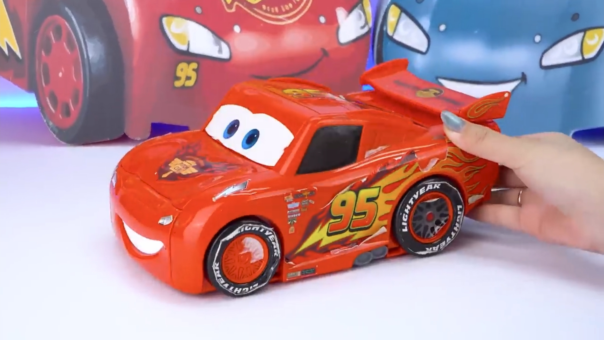 Тачки из мультика Тачки смотреть онлайн