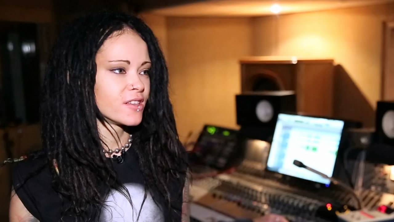 Дария "Нуки" Ставрович на шоу Голос | Специальный репортаж