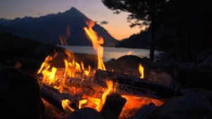 Ночной костёр у горного озера 4К!