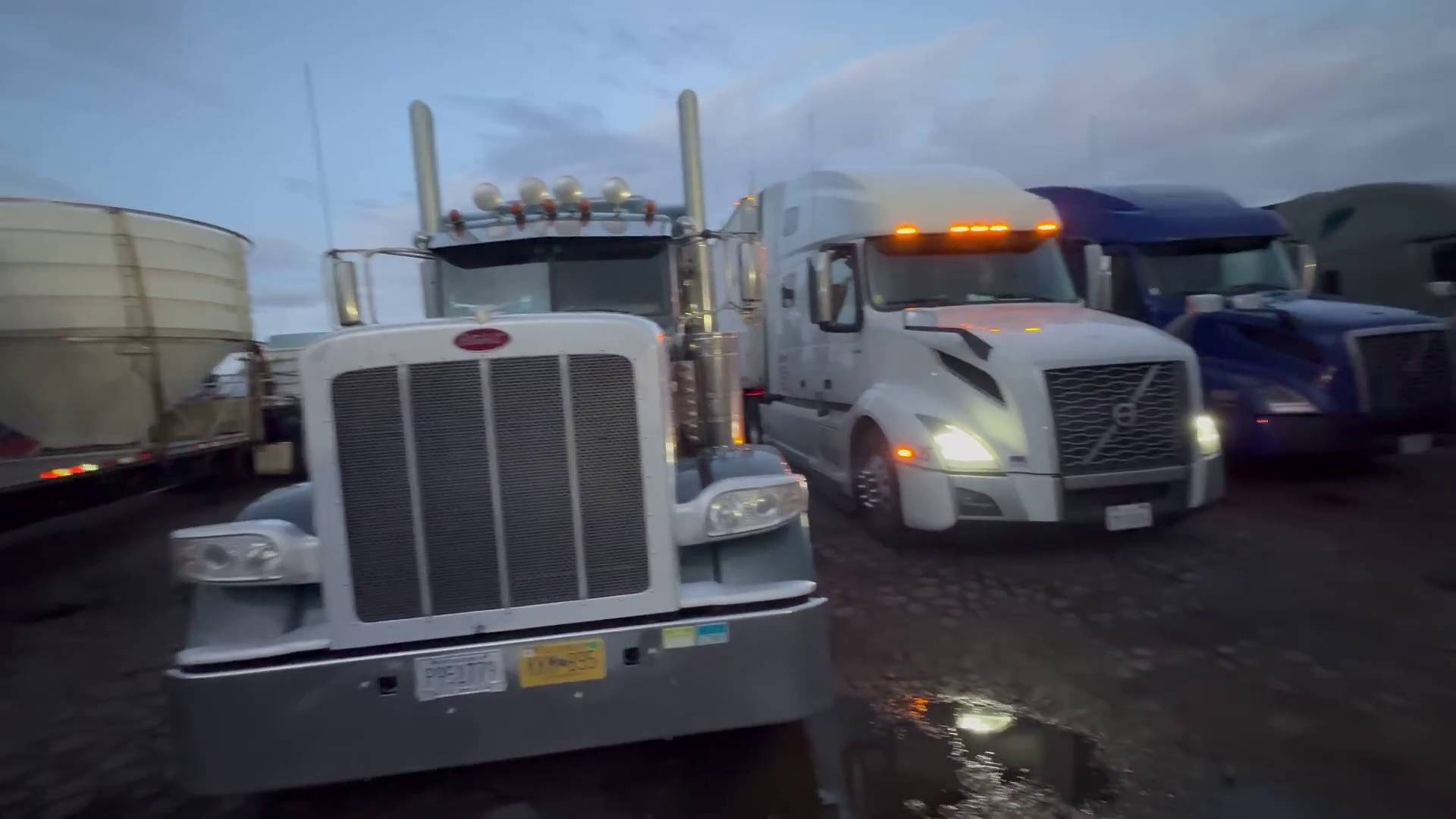 Осенний маршрут через Вайоминг и Орегон. Дальнобой новое видео: Судьба дорога смотреть онлайн