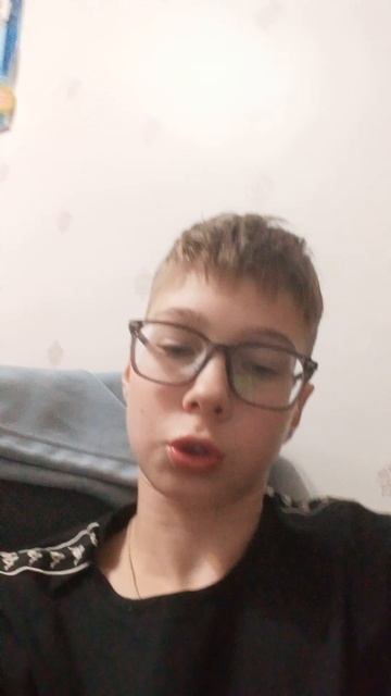 Скажите кому передать привет и я обязательно его передам