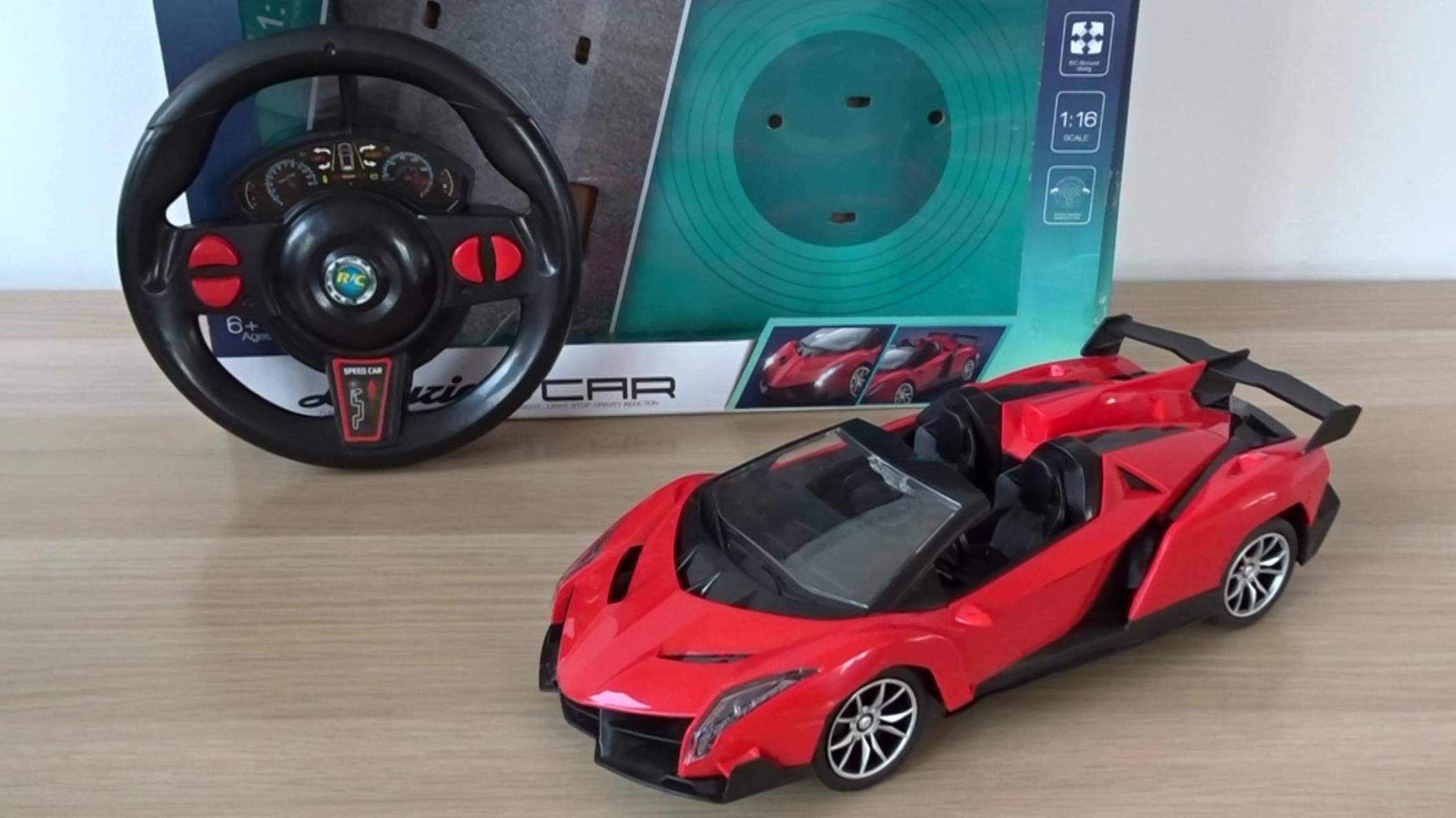 XingFeng (XF) Emulation Model (Lamborghini Veneno Roadster) 1:16 Scale RC Car - Unboxing and Review