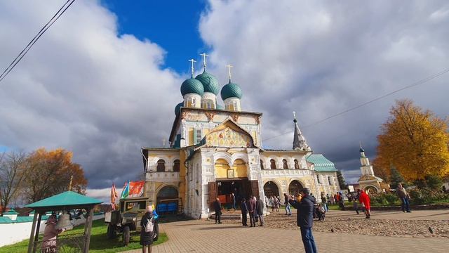 Собор Воскресения Христова в городе Тутаеве (Романов-Борисоглебске) на Борисоглебской стороне. смотреть онлайн