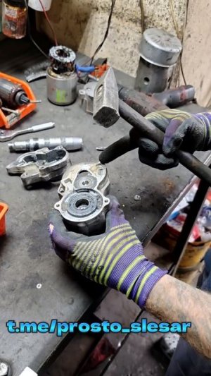 Как достать подшипник из стартера  denso без съемника