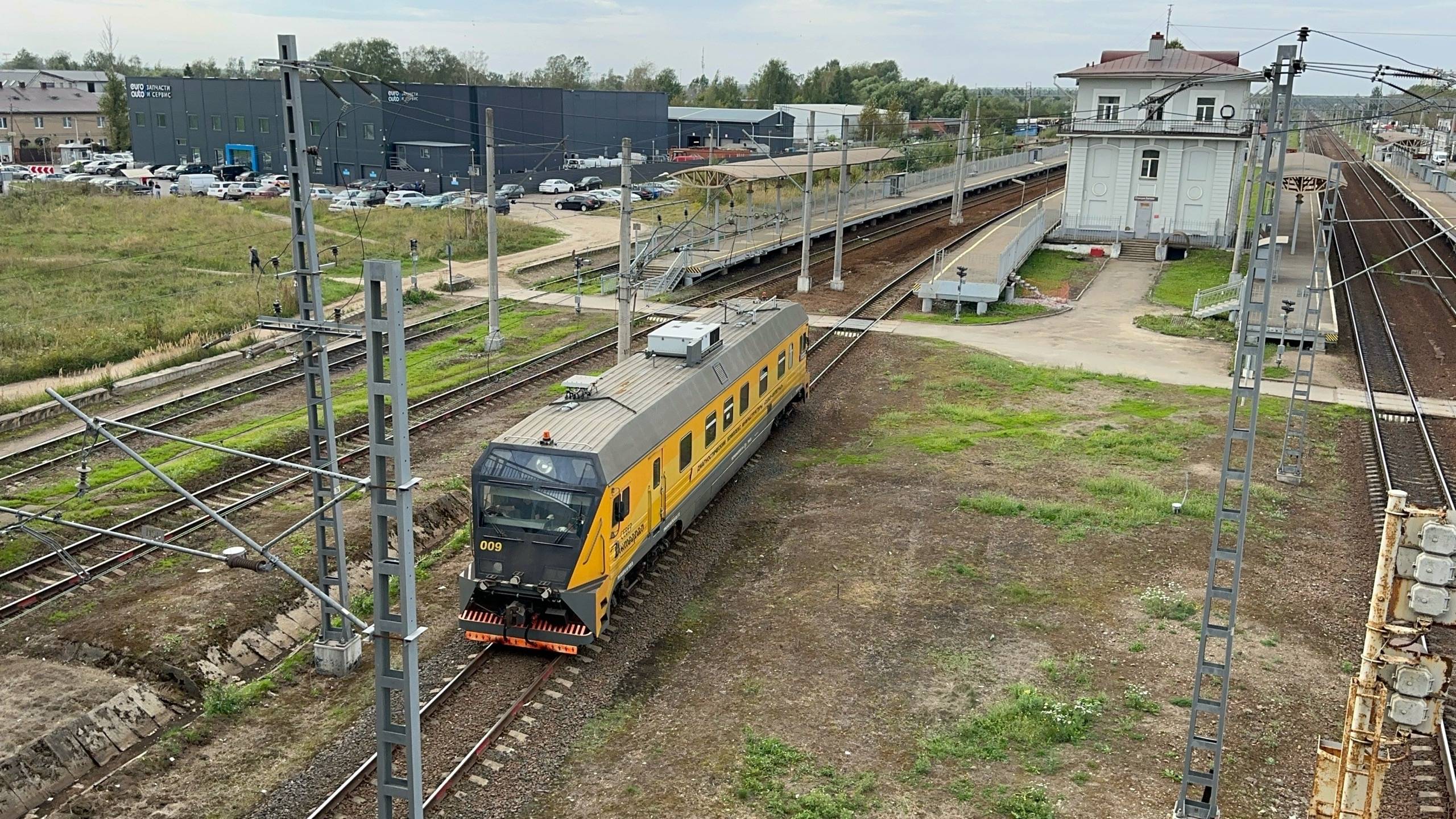 Автомотриса Север-009 на станции Лигово, сентябрь 2025 года смотреть онлайн