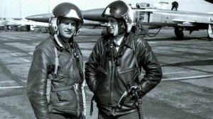 «Кожаная куртка» — песня, музыка и исполнение Вадима Захарова, стихи —  Геннадия Кочергина