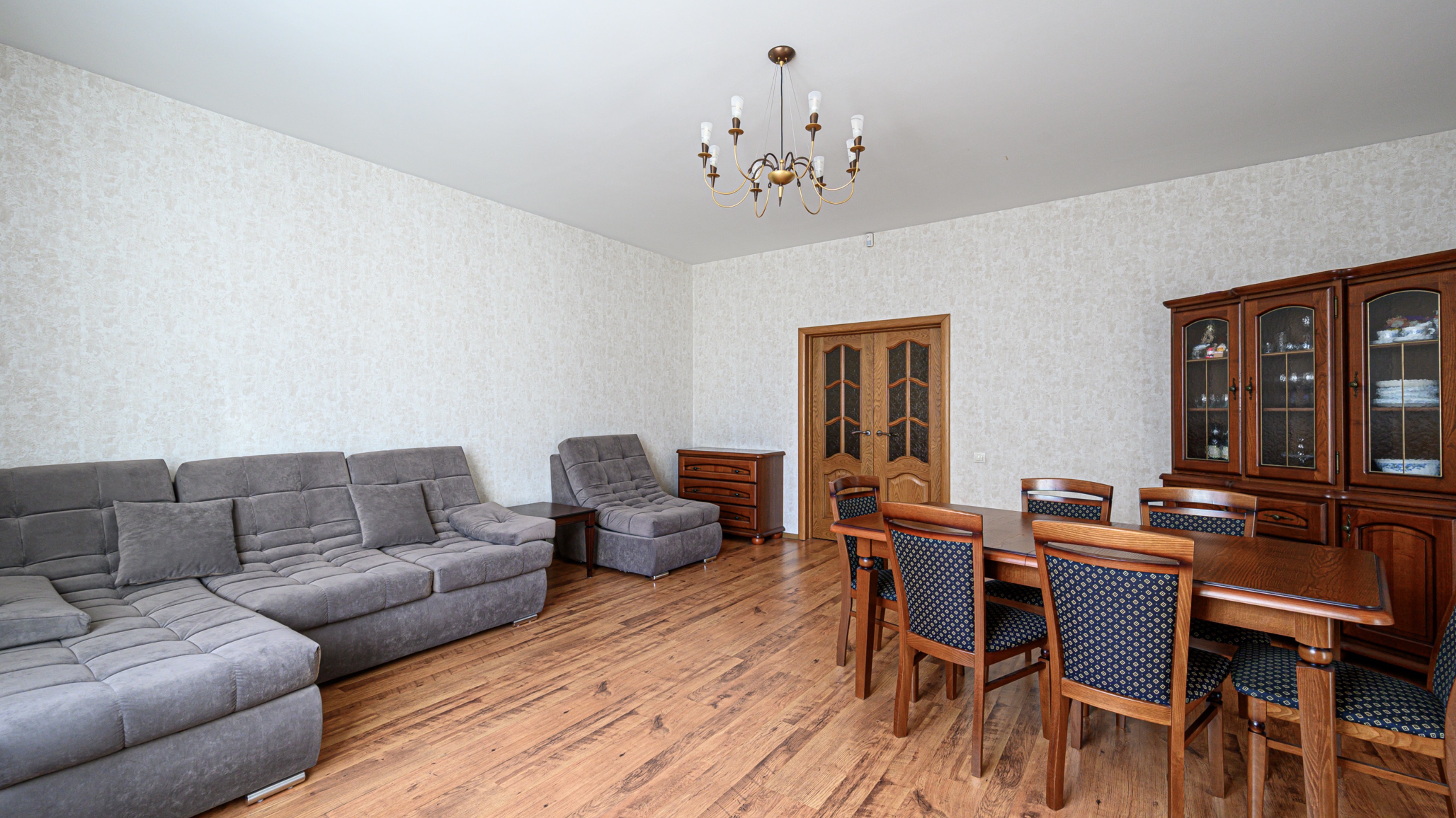 Четырехкомнатная квартира, Новосибирск, Заельцовский район, ул. Кавалерийская, д.2 смотреть онлайн