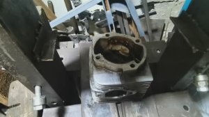 Ремонт двигателя снегохода буран.