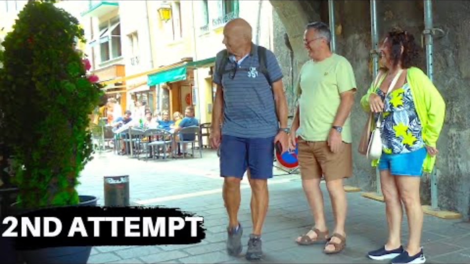 CURIOUS OLD GUY GOT REALLY TERRIFIED (BUSHMAN PRANK) смотреть онлайн