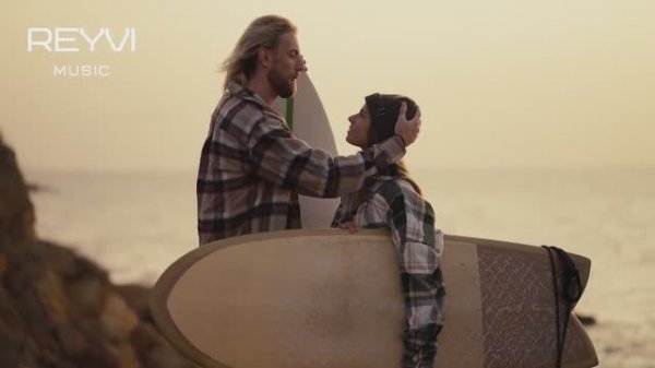 REYVI Luce Dell'Amore (Italo Disco_Euro Disco) 2025_Full HD