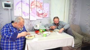 Купила самую дешевую рыбу в магазине и приготовила с гречкой Так с аппетитом поели