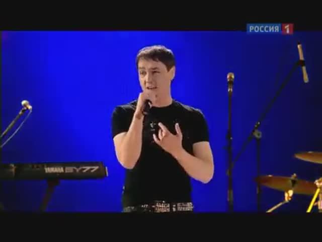 Юрий Шатунов - А лето цвета / Диско Дача 2012 смотреть онлайн
