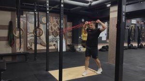 Тяга резины к лицу с вращением плеч наружу|Banded face pull with external rotation