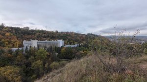 Кисловодск. Осенний парк. Бархатный сезон. Октябрь 2025 г. 2 часть.