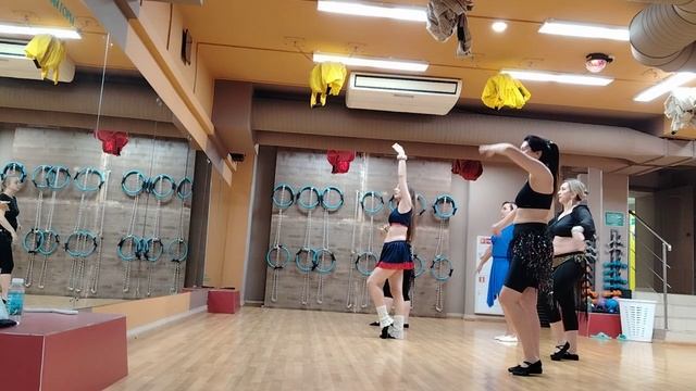 12-10-2025 Ах ножки наши ножки... 😉👯😁