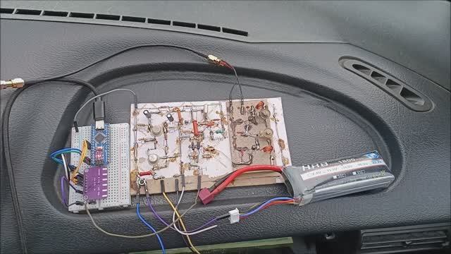 Маломощный ЧМ передатчик двухметрового диапазона.