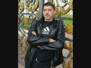 Аркадий Кобяков - Девчонка у реки