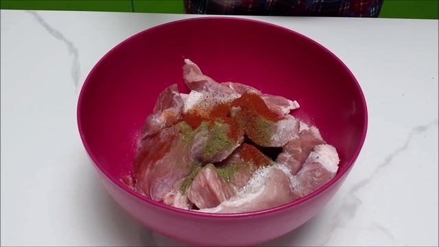 БЕРУ КАРТОФЕЛЬ И МЯСО , ВСЕ НАРЕЗАЛИ И В ДУХОВКУ. готовлю вкусный ужин смотреть онлайн