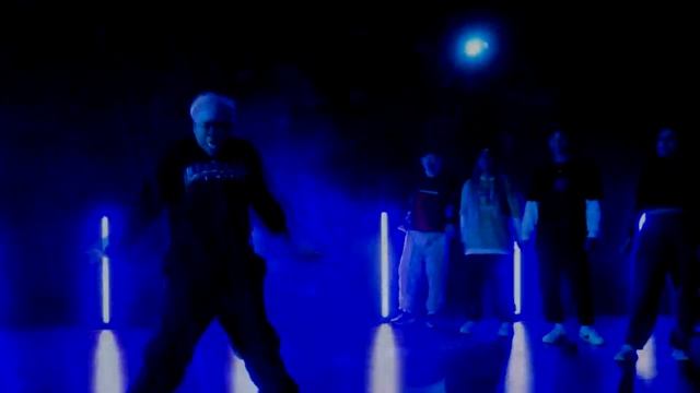 B-Boy Freestyle MAXIMAZER - Everybody Dance смотреть онлайн