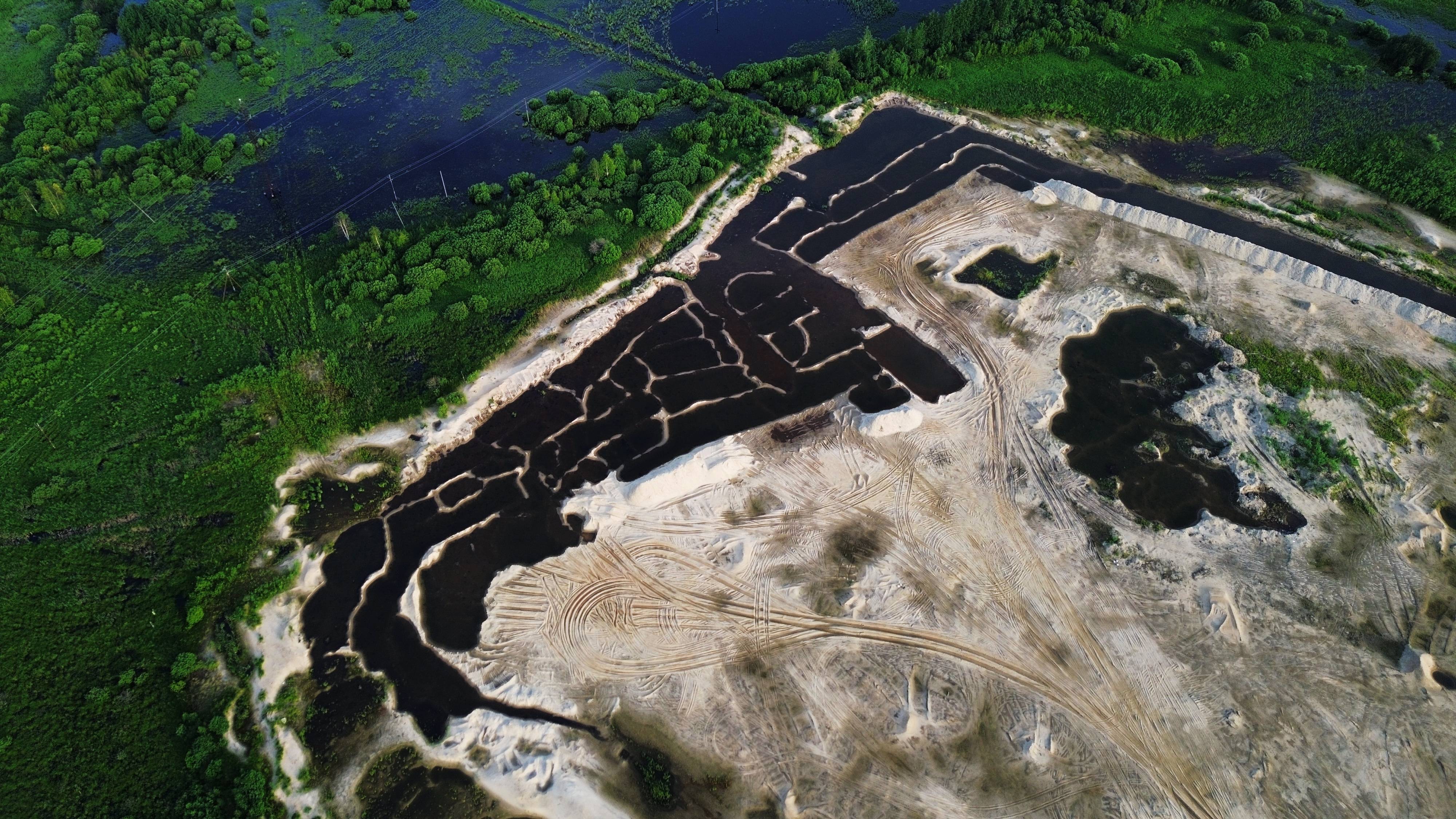 Песчаный карьер