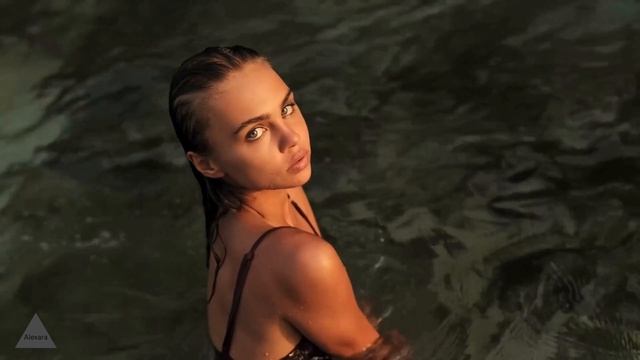 Hot Swimwear Fashion Show Toni Braxton -You're Making Me High (Bentley Grey Nu Disco Remix)-Alexara смотреть онлайн