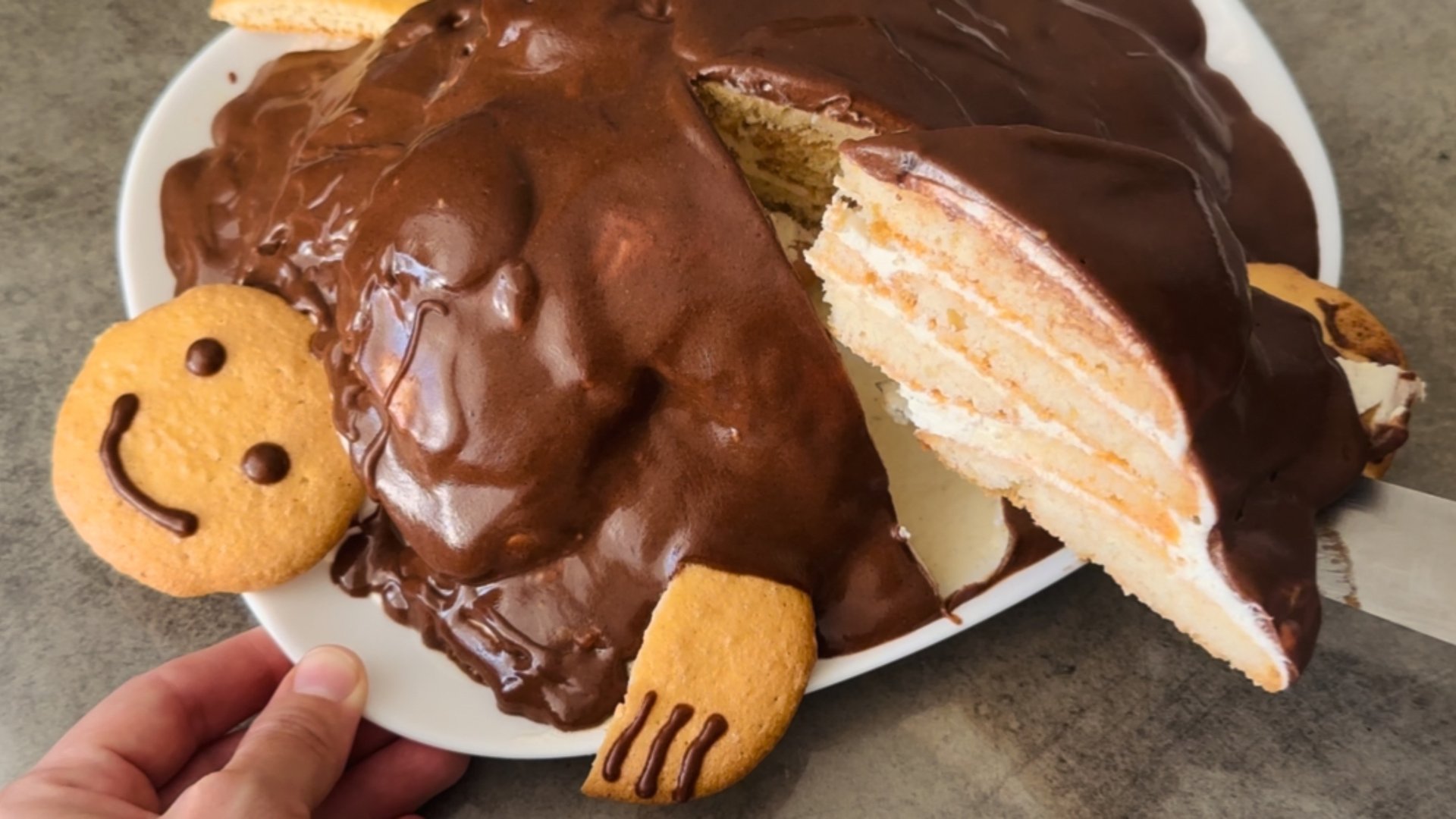 Торт Черепаха классический рецепт на сметане / Торт Черепаха в домашних условиях со сметанным кремом смотреть онлайн