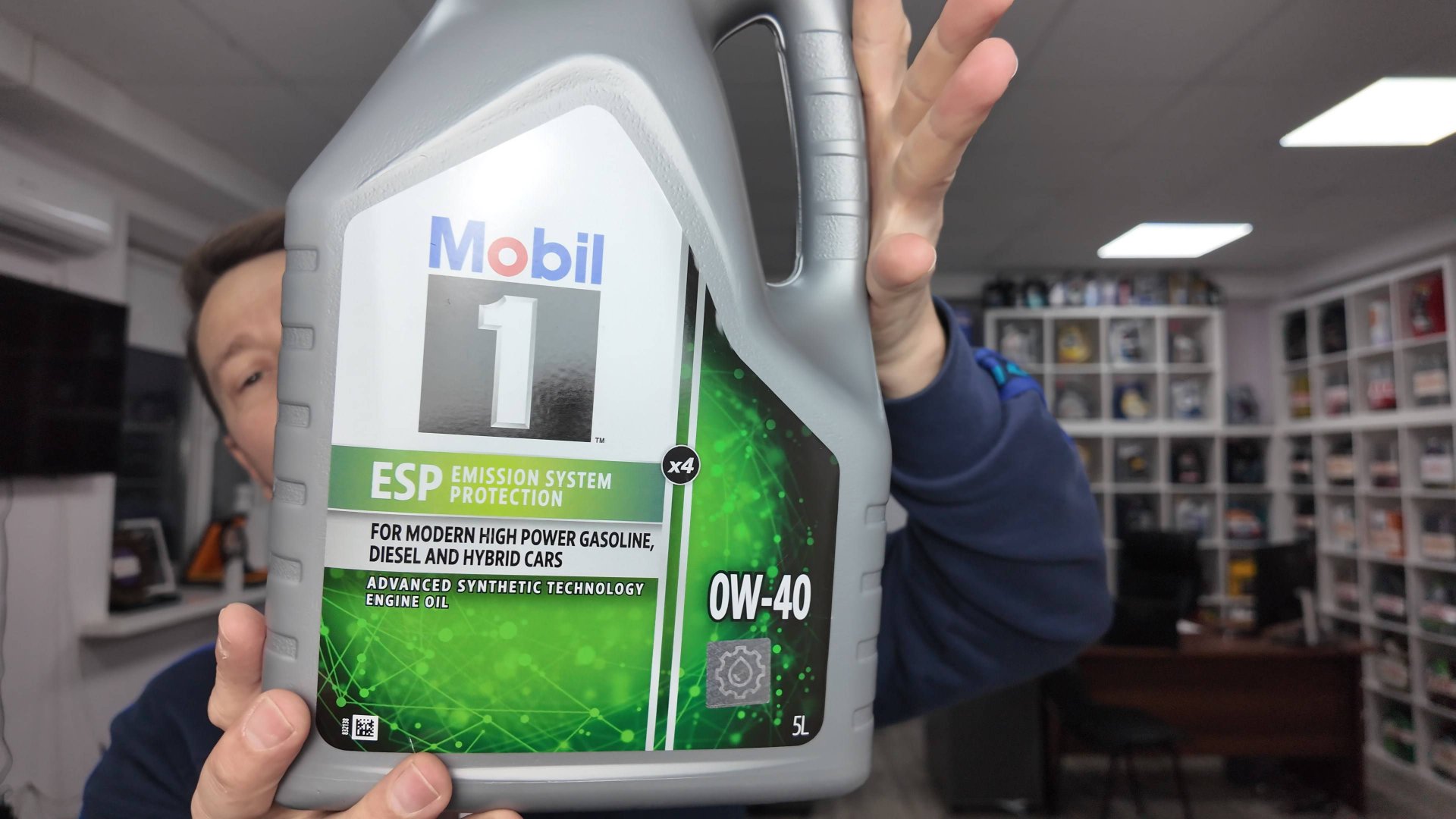 💪 Объективно лучшее масло для PORSCHE C40 и WV 511.00 - MOBIL1 ESP 0W40 X4 смотреть онлайн