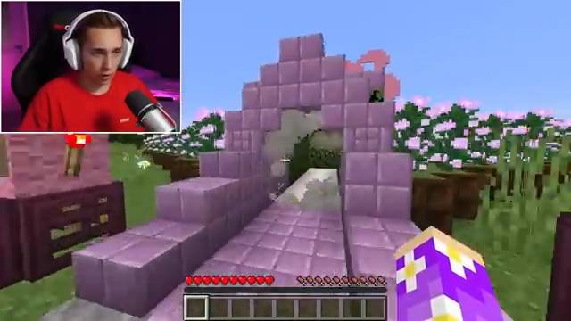 Захожу на Сервера ТОЛЬКО Для БАРБИ в Майнкрафт (Вместе с Домером) смотреть онлайн