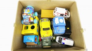 Мультики для малышей про игрушечные Машинки. Кот помощник в коробке. Мультики про машинки детям