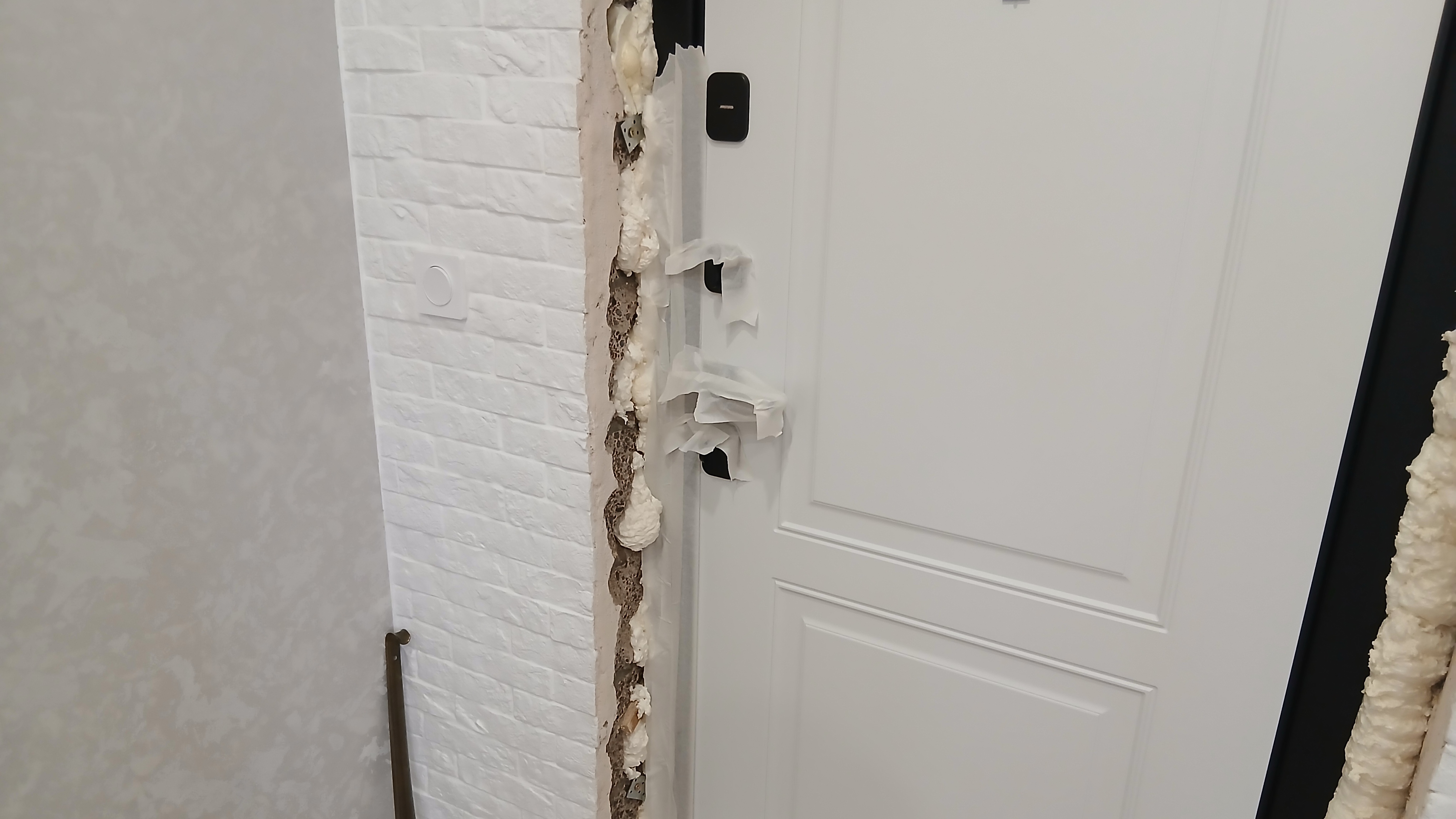 Пару советов о том как испольовать монтажную пену, для тех кто сней никогда не работал смотреть онлайн