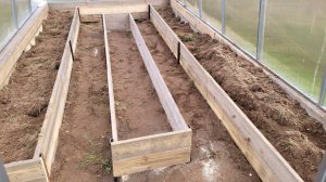 Грядки и Сетка от кротов в Теплице