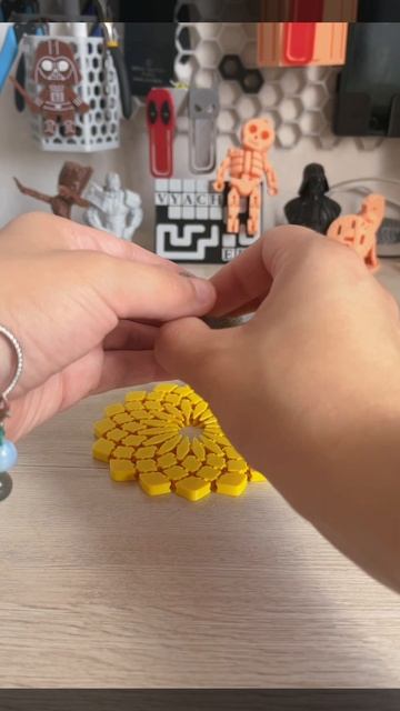 Брелок Audi (Ауди) (подвеска в машину) смотреть онлайн