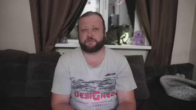 Рядом с кошками В ДОМИКЕ читаю Ваши комментарии и отвечаю на вопросы ПОДВАЛ ИЛЬИЧА смотреть онлайн