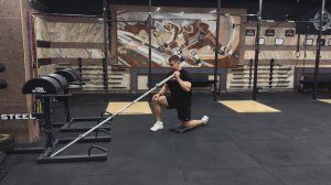 Жим Лендмайна стоя на колене| Half kneeling Landmine press