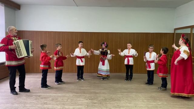 полно братцы дома жить