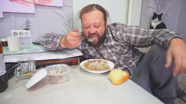 СОННОЕ ЦАРСТВО просыпаемся и кушаем ВЛОГ подвал ильича смотреть онлайн