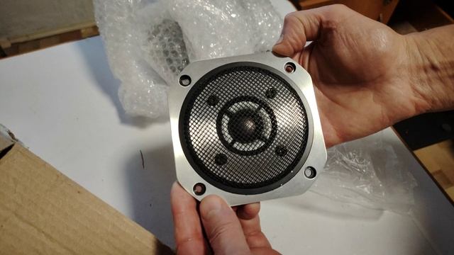 Вскрытие посылки от Константина из г. Братска. смотреть онлайн