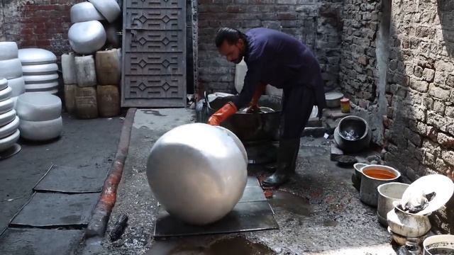 Как изготавливается традиционный кованый дег на фабрике смотреть онлайн