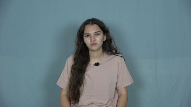 Стихотворение «Любовь на курьих ножках» Алина Серёгина. Читает Елизавета Душина. смотреть онлайн