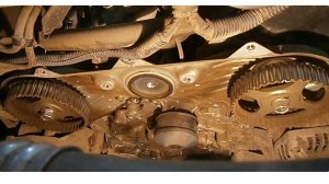 Mitsubishi Outlander V6 (6B31) - Замена ремня ГРМ.