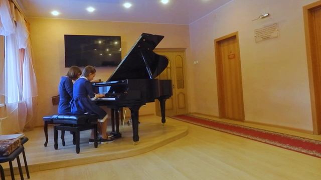 Фортепианный дуэт в составе Черникова Варвара, Алтунина Юлия Владимировна смотреть онлайн