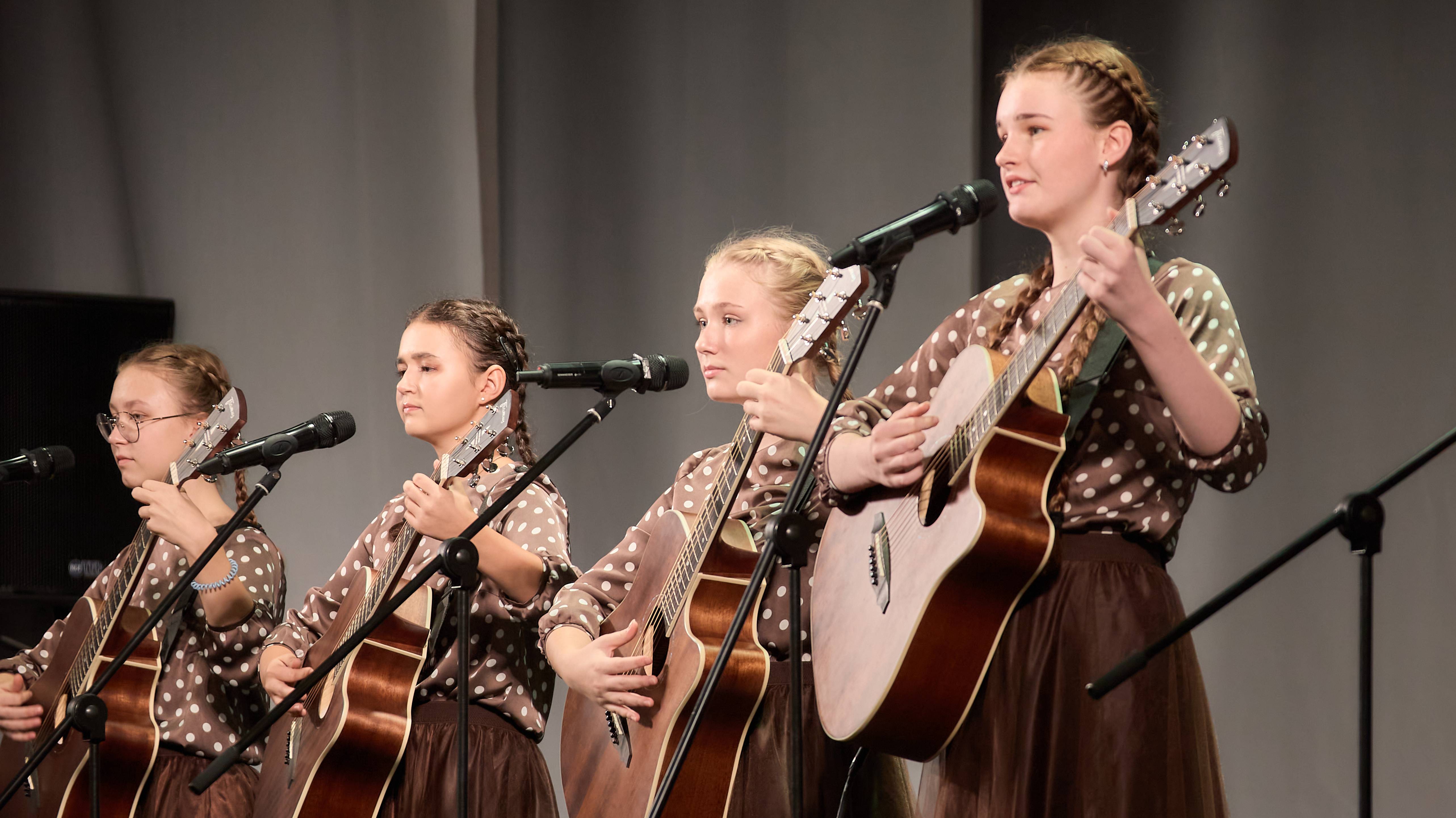 Конкурс "Профессия - Родину защищать". Номинация Вокальное мастерство. Второй день отборочного этапа смотреть онлайн