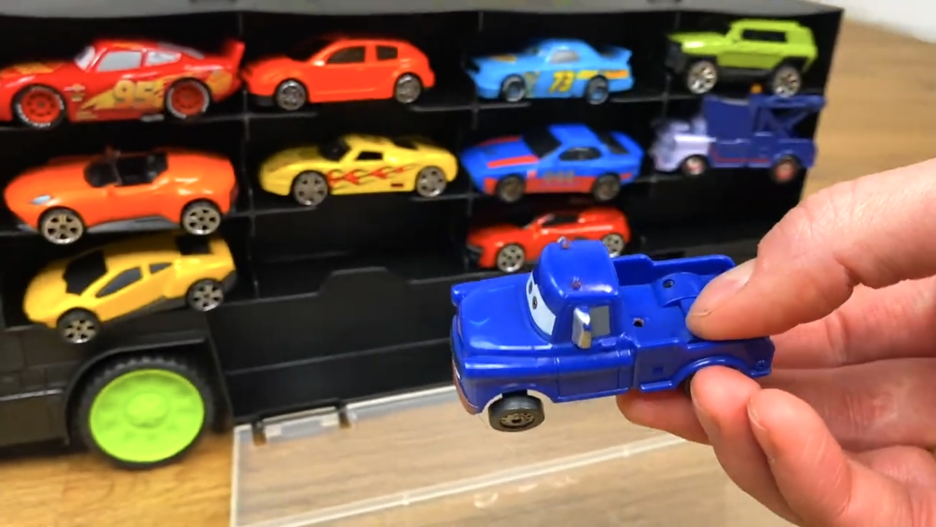 Машинки из мультика тачки смотреть онлайн