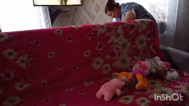 Съездили в город.Вымыла окна ,переставила диван. смотреть онлайн